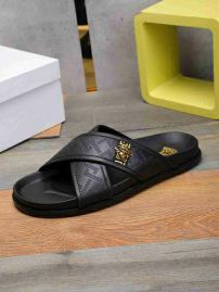 Picture of Versace Slippers _SKU832983650751952